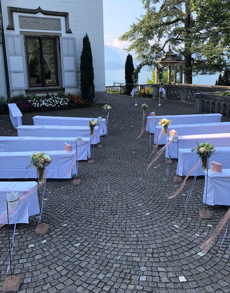 Blumen-PurPur-Hochzeitsfloristik-224
