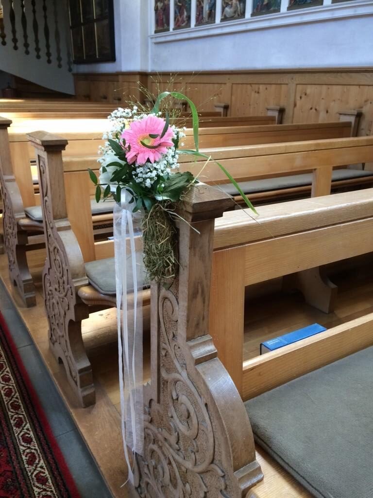 Blumen-PurPur-Hochzeitsfloristik-417