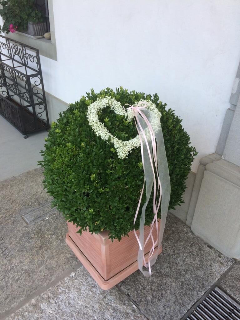 Blumen-PurPur-Hochzeitsfloristik-577