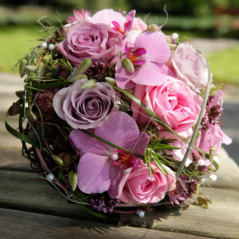 Blumen-PurPur-Hochzeitsfloristik-637