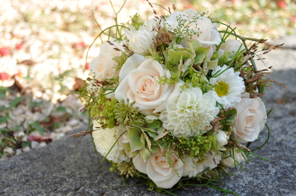 Blumen-PurPur-Hochzeitsfloristik-735