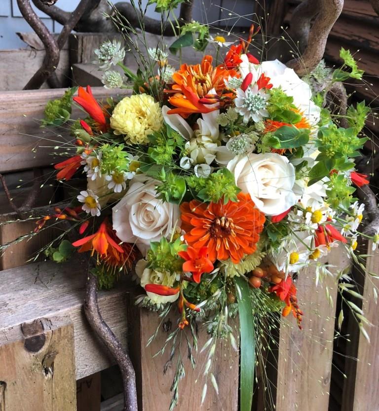 Blumen-PurPur-Hochzeitsfloristik-881