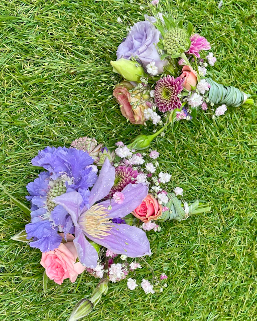 2301_Blumen-PurPur-Hochzeitsfloristik_334