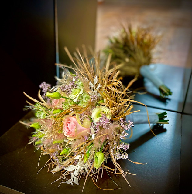 2301_Blumen-PurPur-Hochzeitsfloristik_335